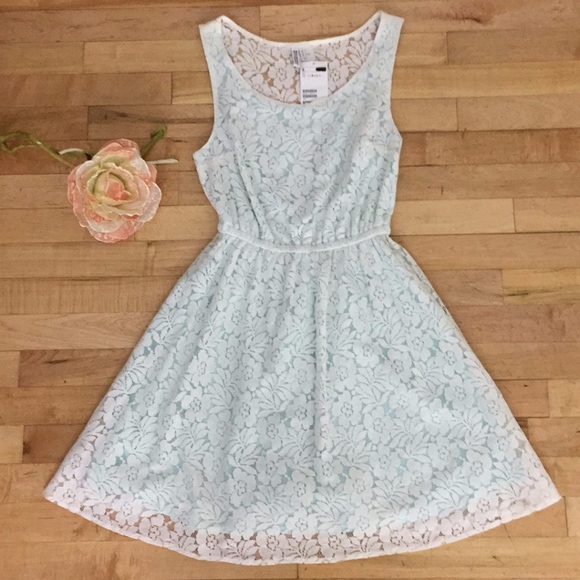 H&M DIVIDED Dresses & Skirts - ♥️ H&M DIVIDED Size 6 White Lace Dress